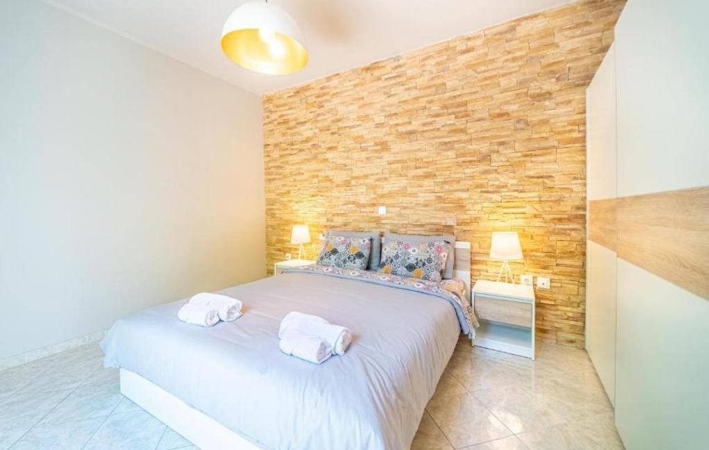 Faeax Guesthouse Línia Eksteriør billede